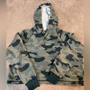 Forever 21; camo cropped sweatshirt hoodie; size medium